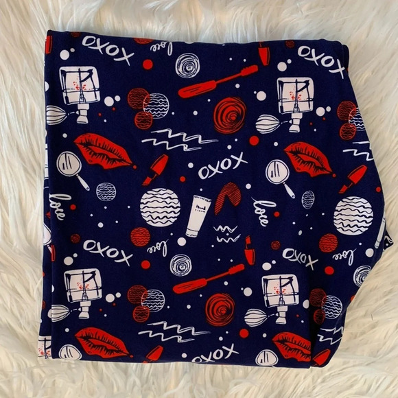 New! Women’s Lularoe LOVE, XOXO Valentine leggings TC2 - Picture 1 of 1